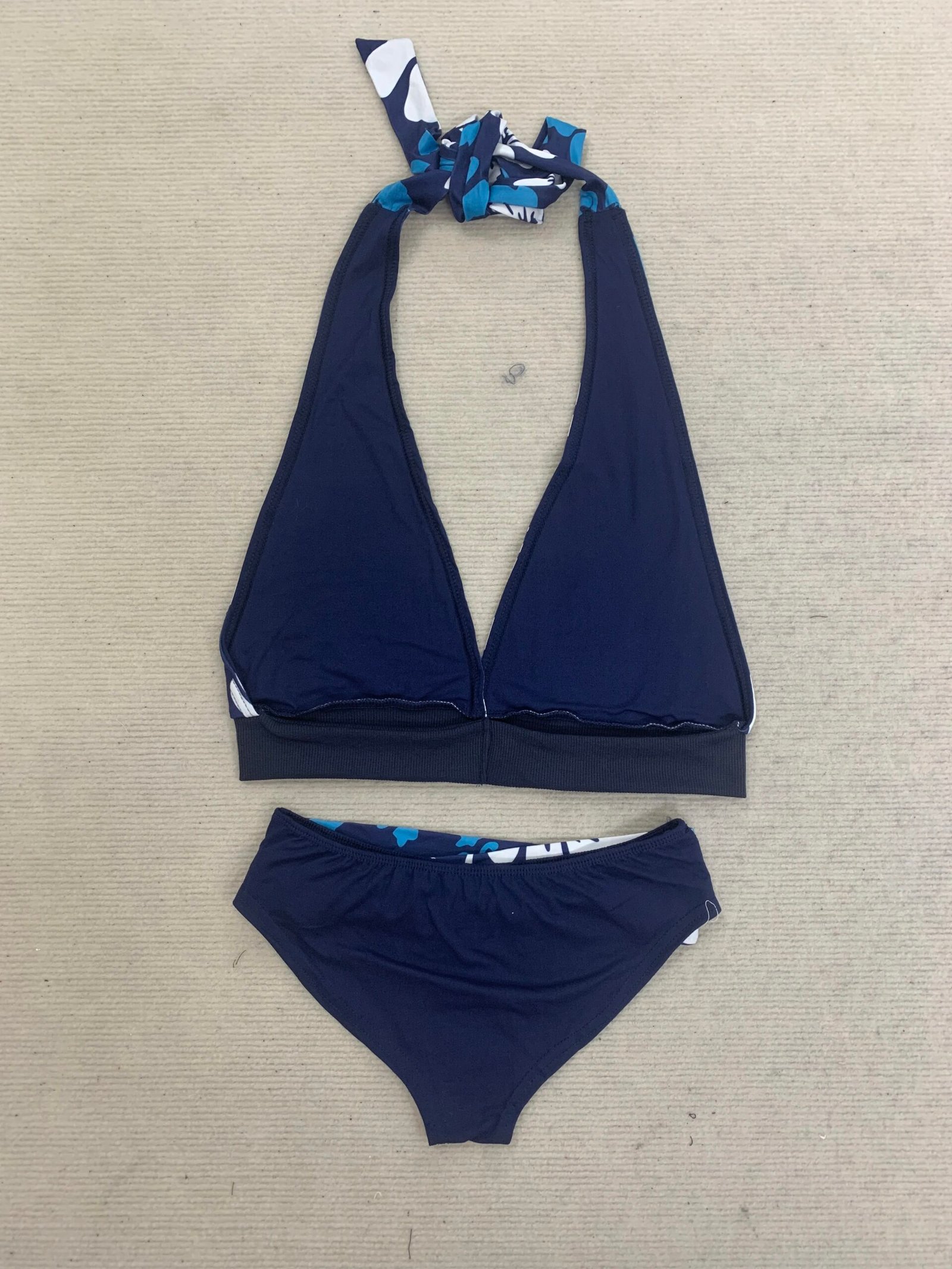 Vacation style women's bikini set two-piece