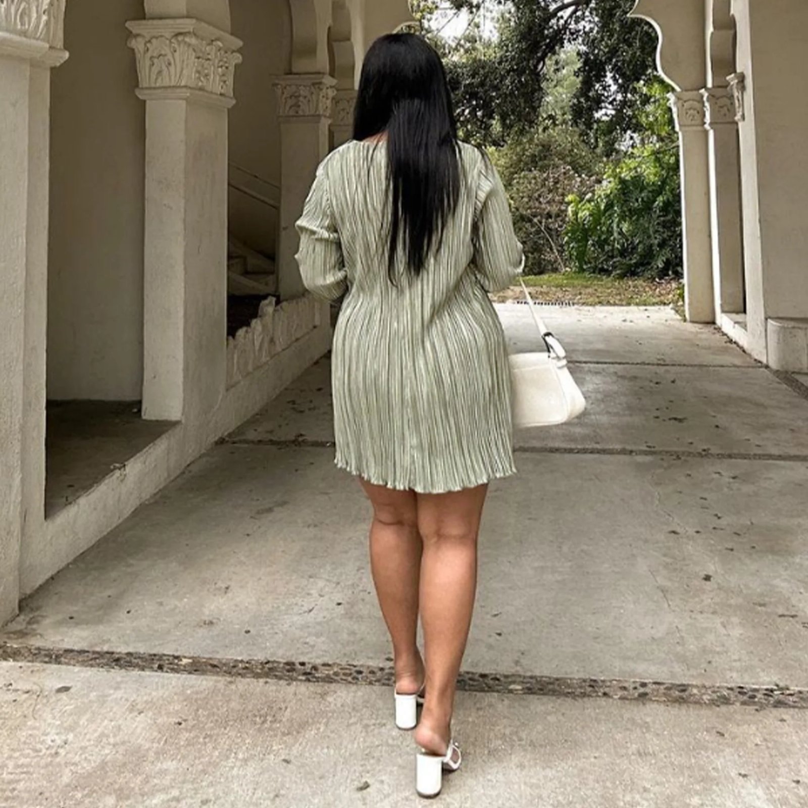 Long Sleeve Women V-neck Pleated Dress Long Sleeve Women V-neck Pleated Dress